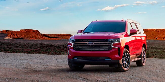 Chevrolet Tahoe 2022, SUV con 3 filas de asientos incluye rieles para techo cromados y parabrisas con tintado ligero para rayos solares