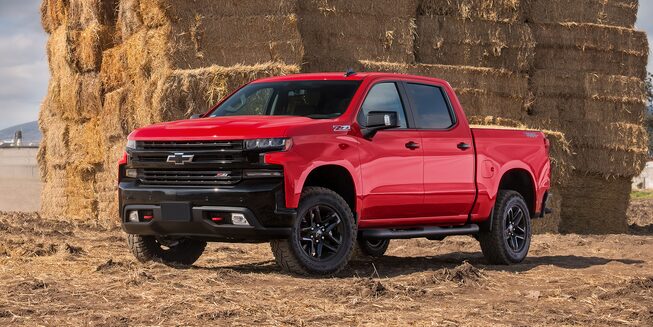 Chevrolet Cheyenne 2021, camioneta doble cabina incluye tracción 4x4