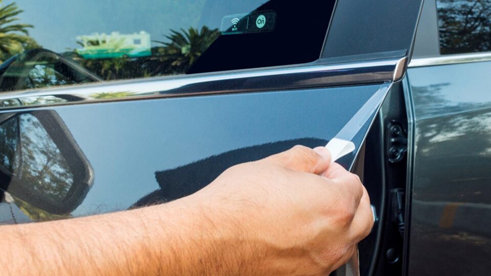 Película de protección de pintura para filos de puerta